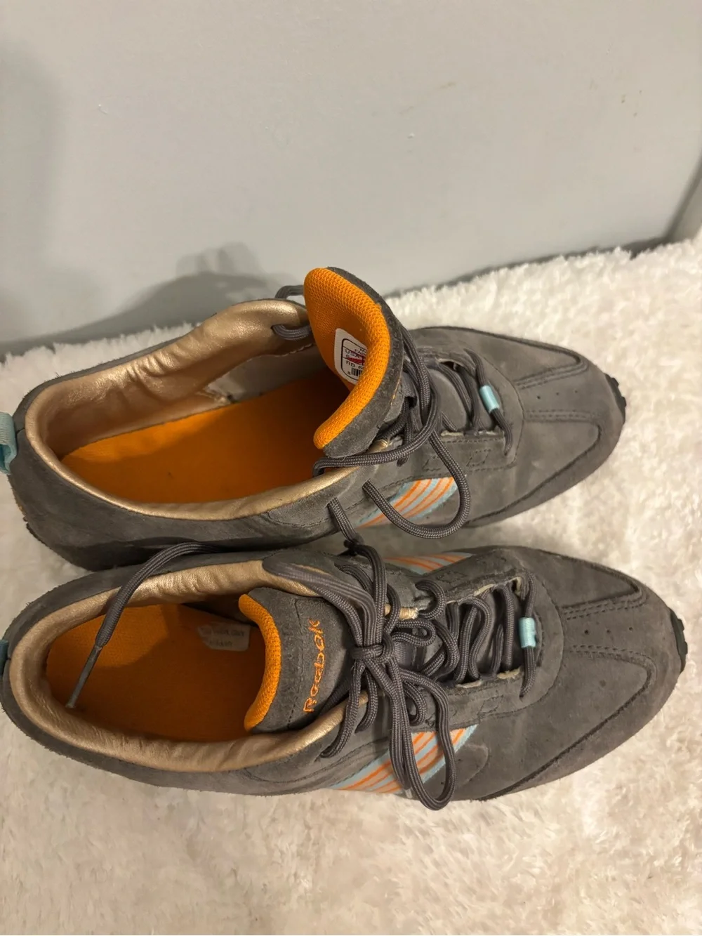 Reebok low profile